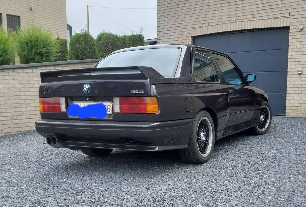 BMW E30 cecotto