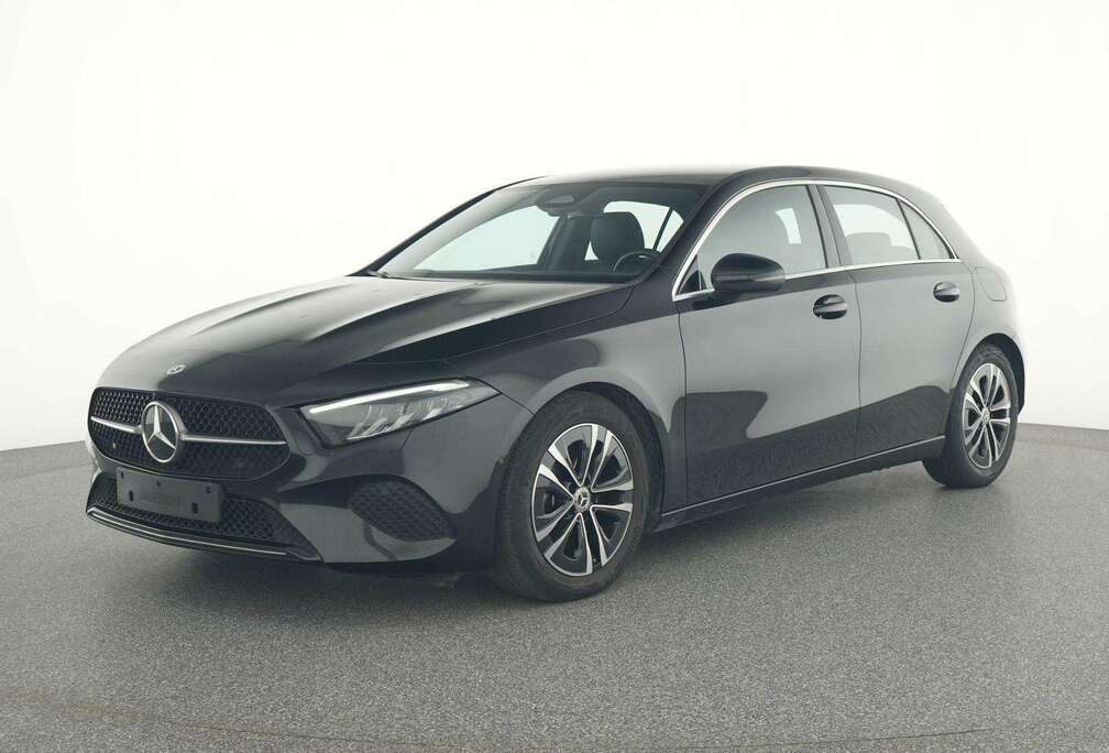 Mercedes-Benz Hatchback Business Line  Verwarmde Zetels  Smart