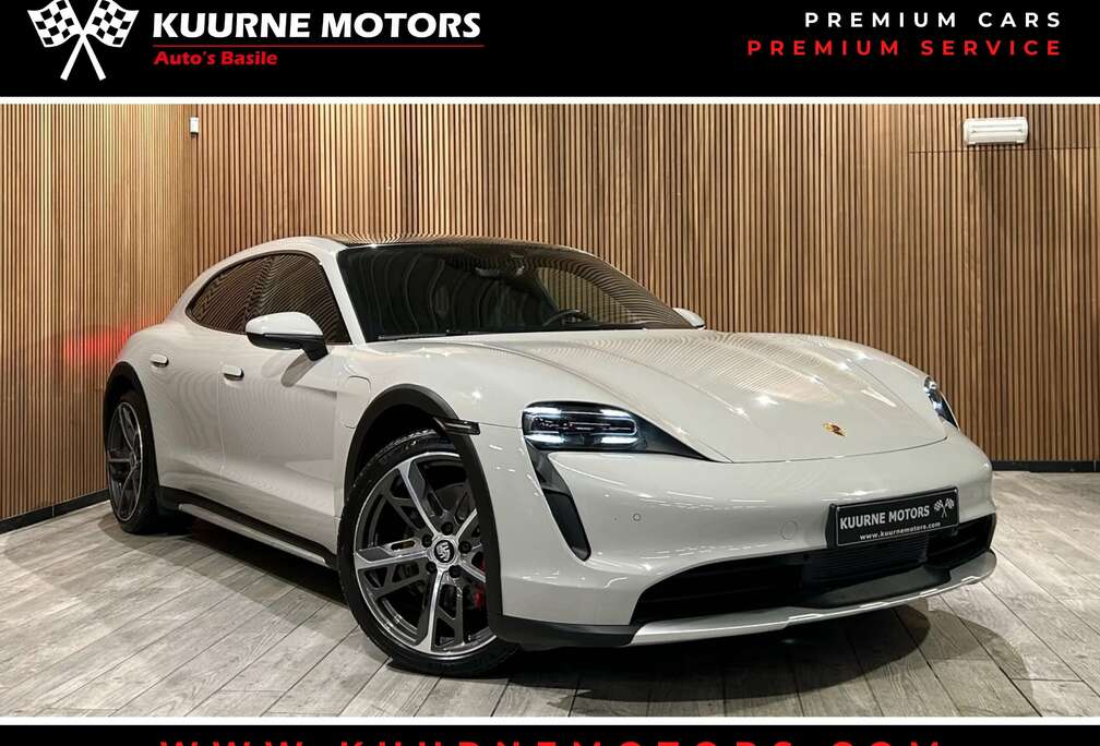 Porsche 4S Cross Turismo 21\