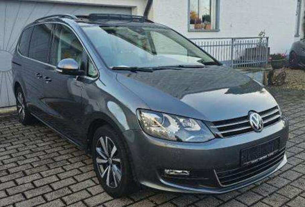 Volkswagen Confortline pano ACC-7S