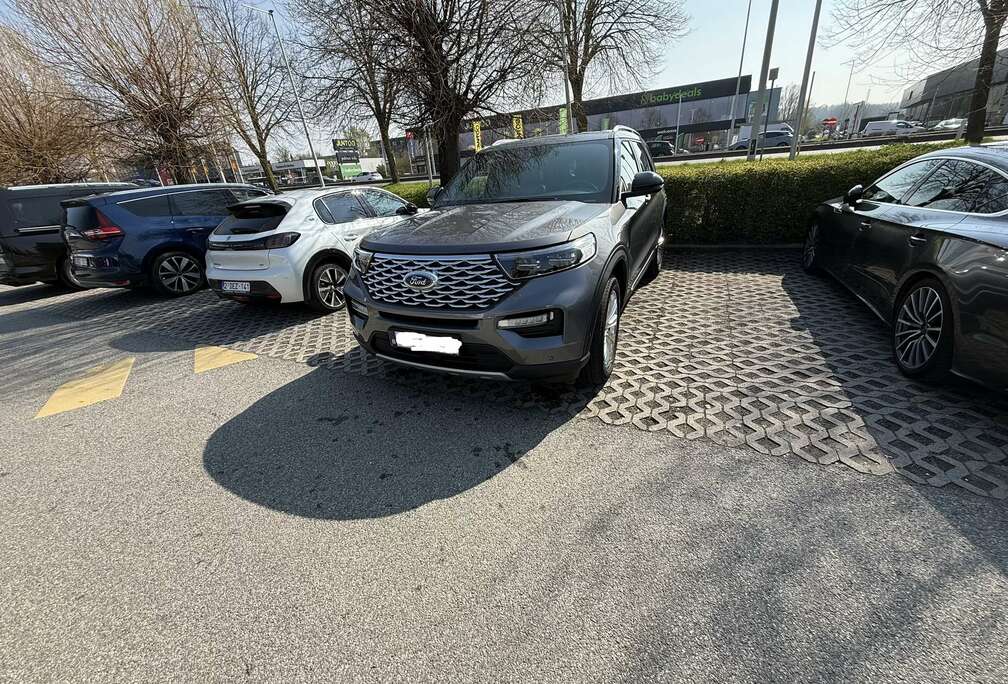 Ford EcoBoost Plug-in Hybrid PLATINUM