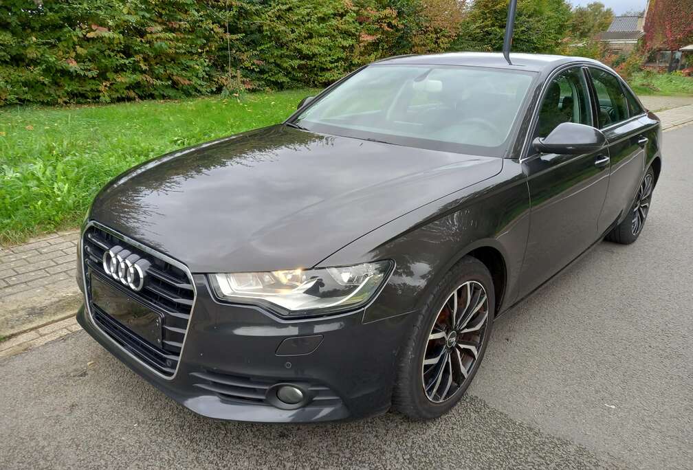 Audi A6 3.0 TDi V6 Multitronic Navi Full Options