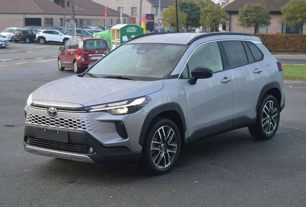 Toyota Hybride 1.8 2WD Style e-CVT (103 kW)