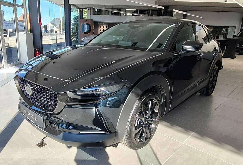Mazda 2.5 e-SKY-G 6AT 140CV HOMURA