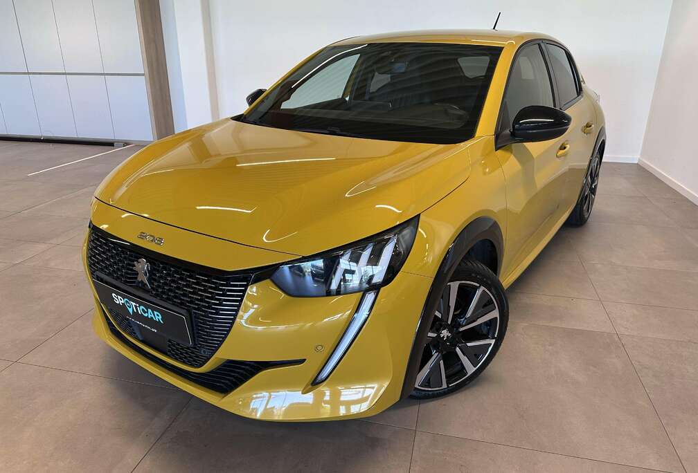 Peugeot GT LINE 1.2 BENZINE 100 MAN 6