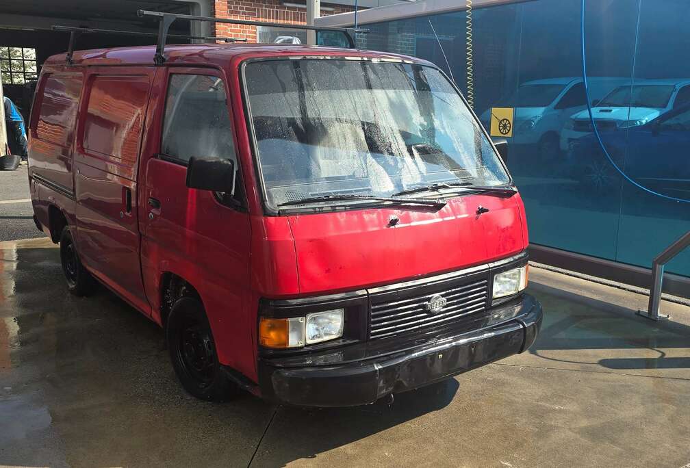 Nissan Urvan 2.0