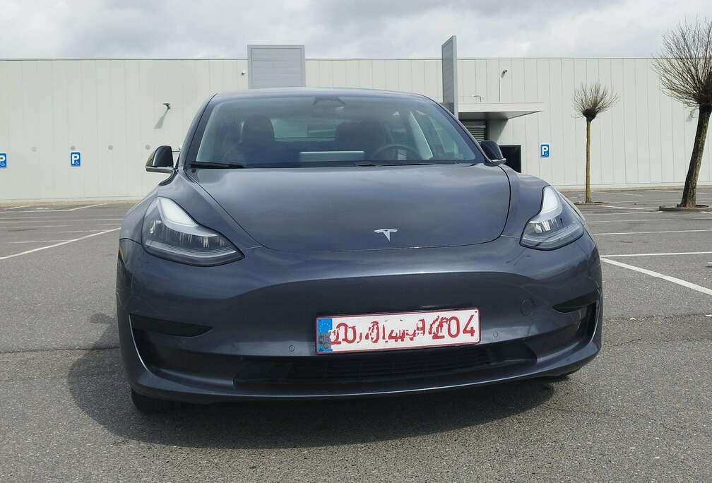 Tesla Model 3 44 kWh Standard Plus