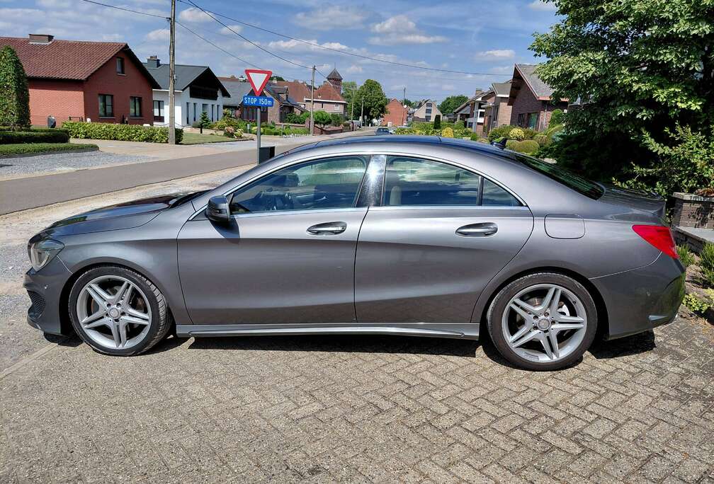 Mercedes-Benz CLA 220 CDI