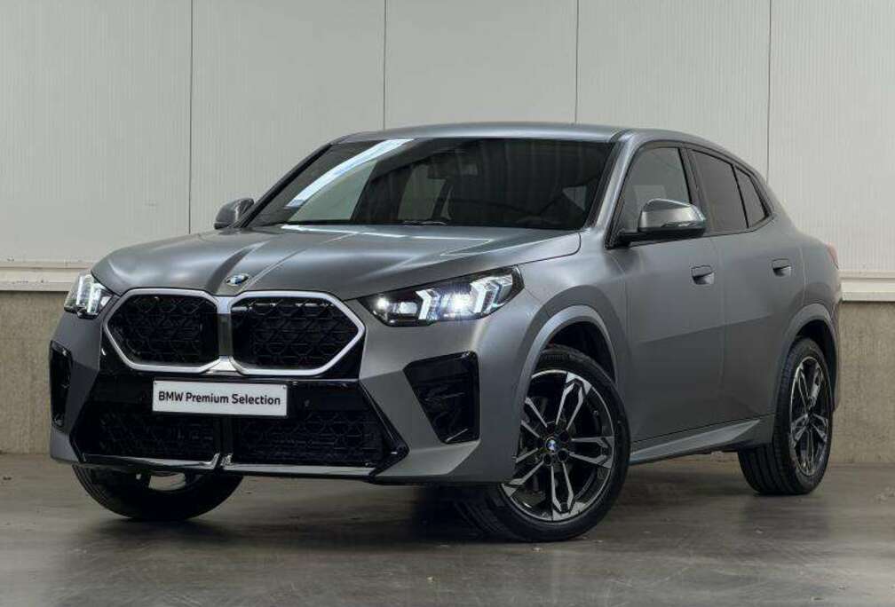 BMW sDrive20i - FROZEN GREY - M SPORT - 2026!