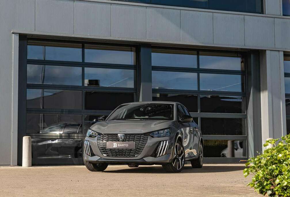 Peugeot GT  MHEV 100 PK AT  Pano  Camera  Parkeerse...