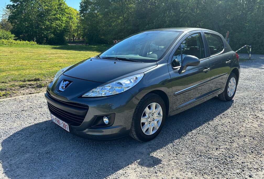 Peugeot 207  1.4i Access