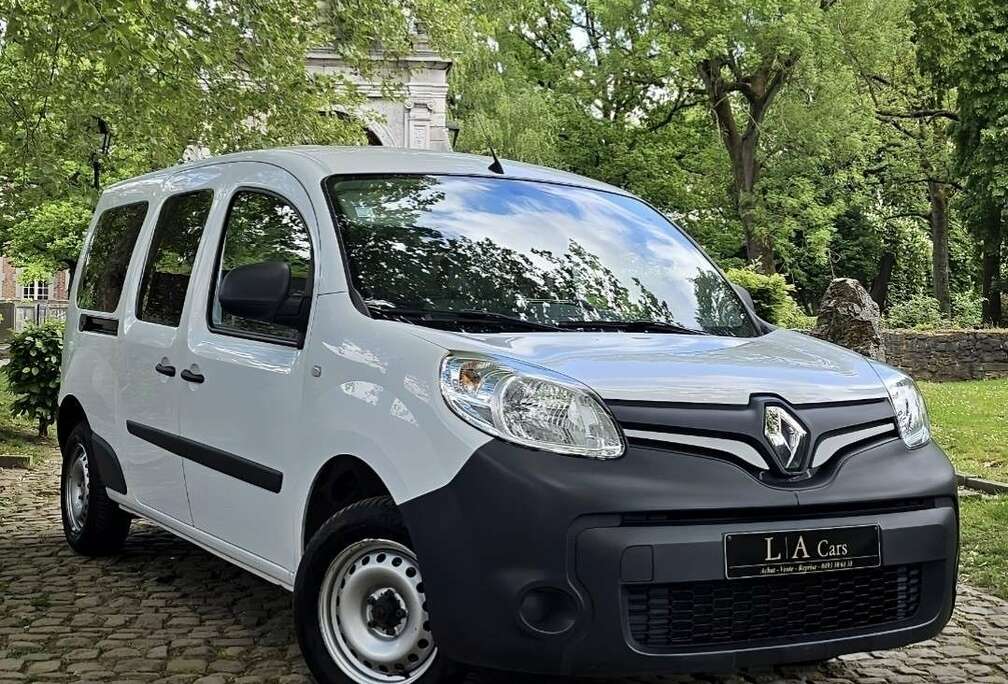 Renault 6200€+TVA MAXIGARANTIE 12M CARNET COMPLET