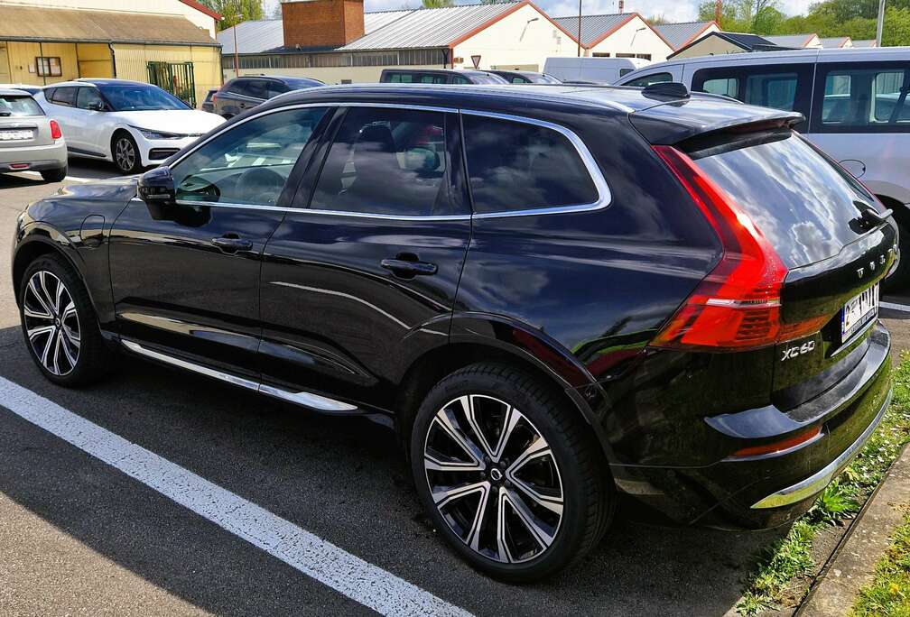 Volvo XC60 2.0 T6 PHEV AWD Ultimate Bright (257kW)