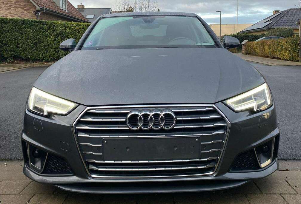Audi A4 35 TFSI S line