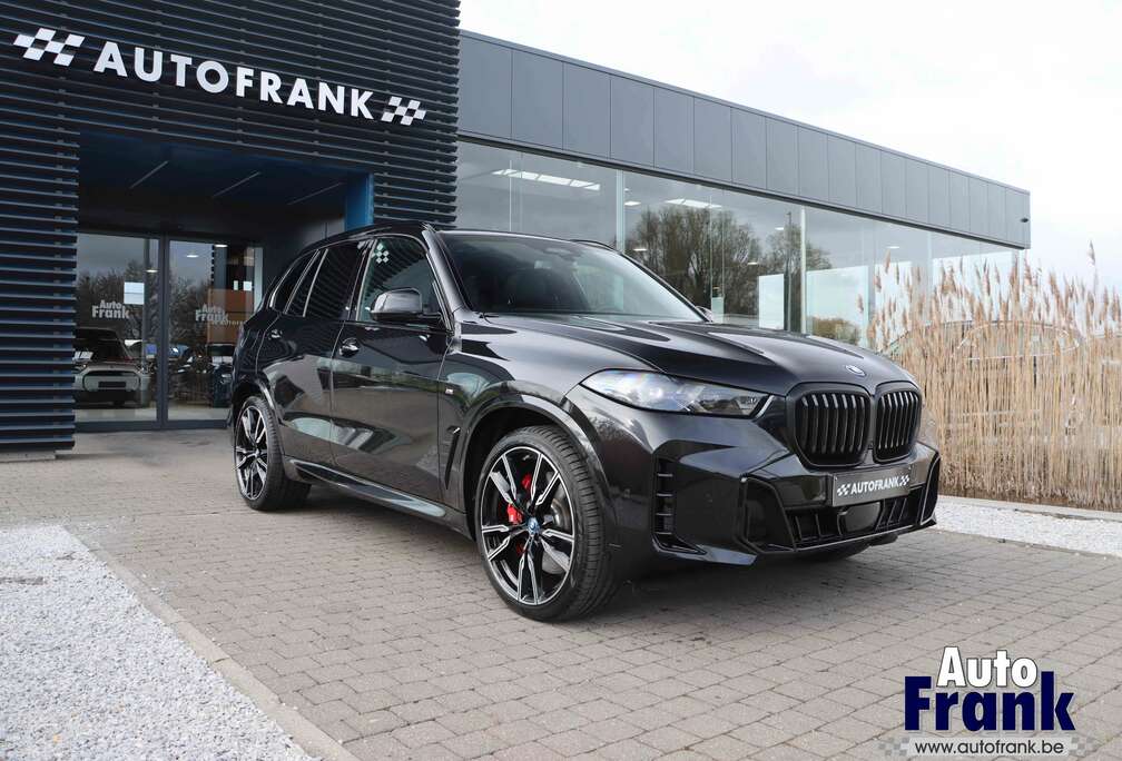 BMW 50E / M-SPORT / PANO / DRIV+PARK PRO / H&K / 22\