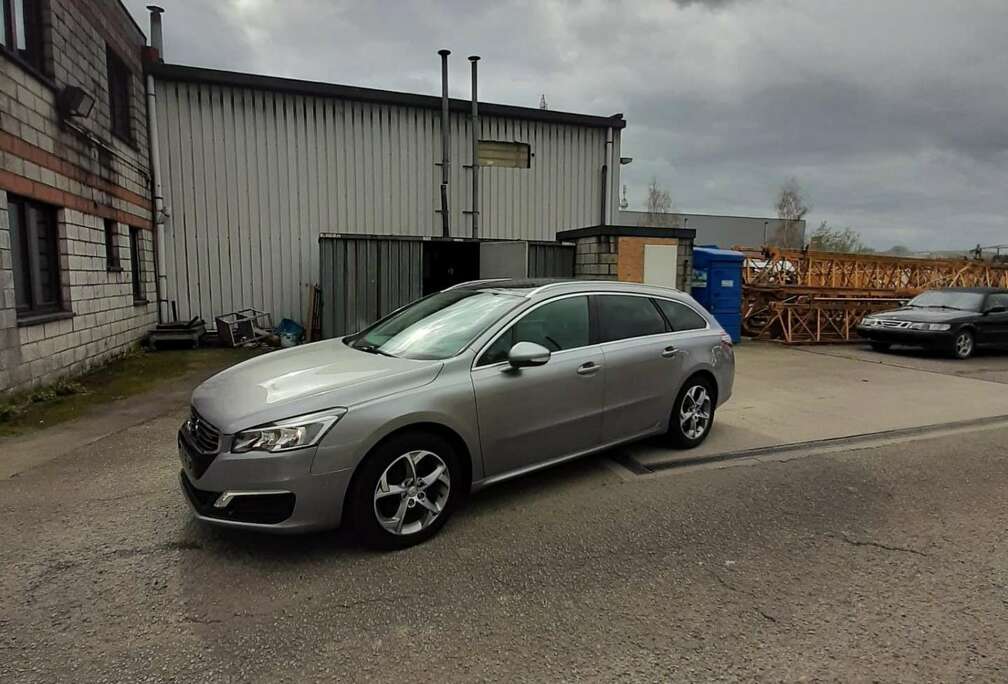 Peugeot SW e-HDi 115 Stop&Start Access