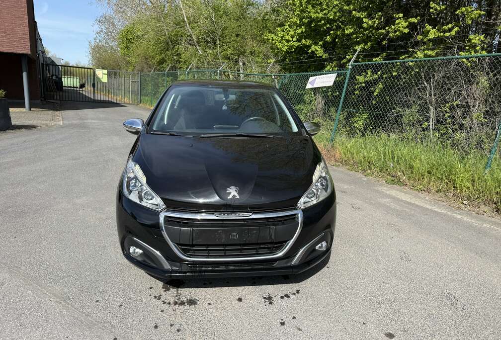 Peugeot PureTech 82 Style