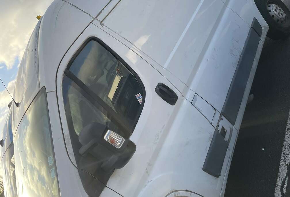 Peugeot 2.2 HDi L2 Utility (Steel) ( ne DEMARRE PAS)