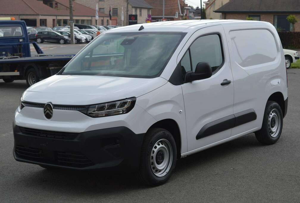 Citroen 1,5 diesel 3pl nieuw met daginschrijving CAMERA+APPLE CARPLAY+AIRCO+...