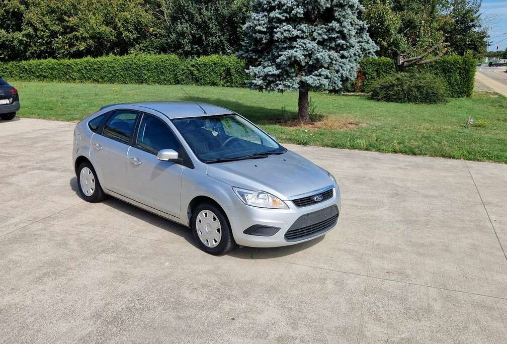 Ford 1.6i Trend boite Automatique