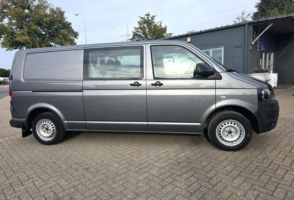 Volkswagen Edition 2 cabine 6 plac 0471718844