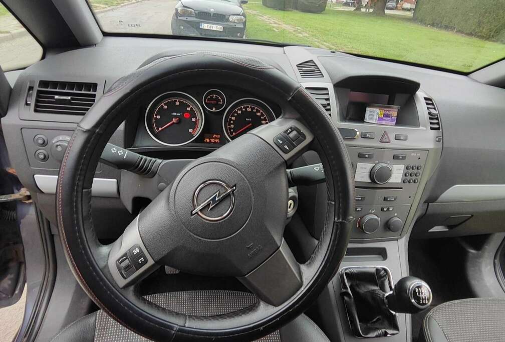 Opel 1.9 CDTI - 100 ch FAP Enjoy