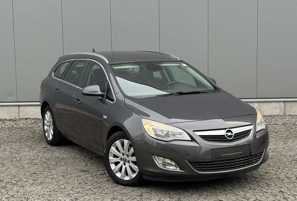 Opel Sports Tourer 1.7 CDTi ECOTEC Sport DPF