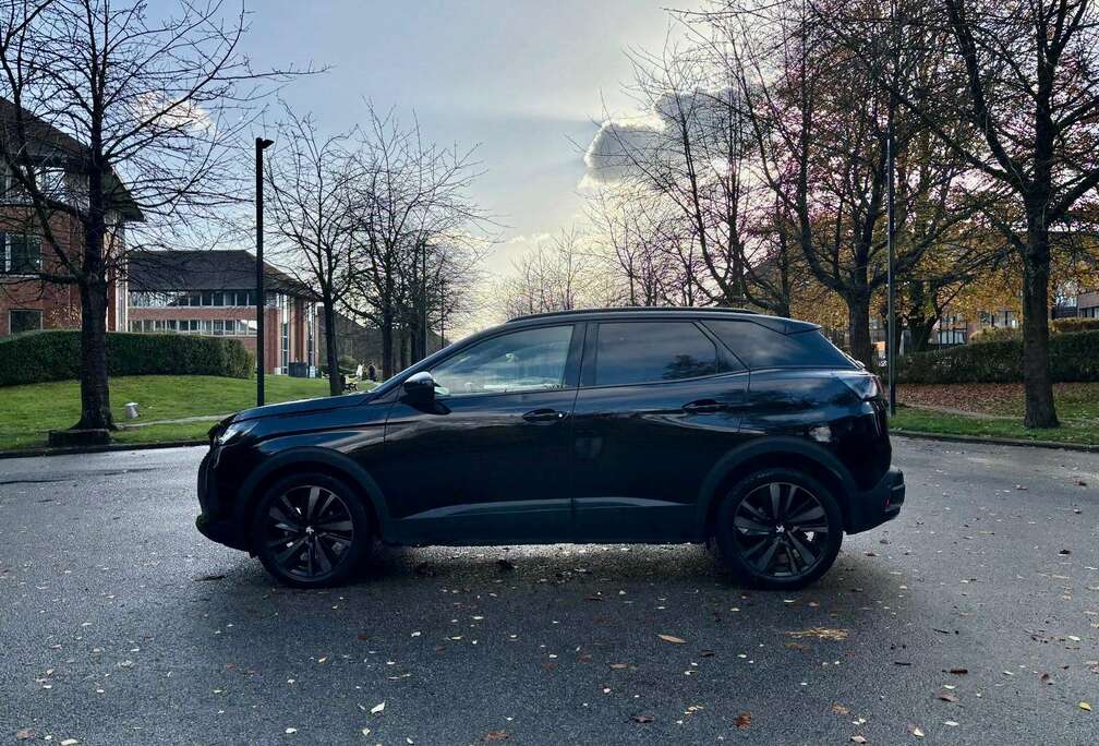 Peugeot 1.5 EAT8 BlueHDi GT Black Pack Navi/ Led / Camera