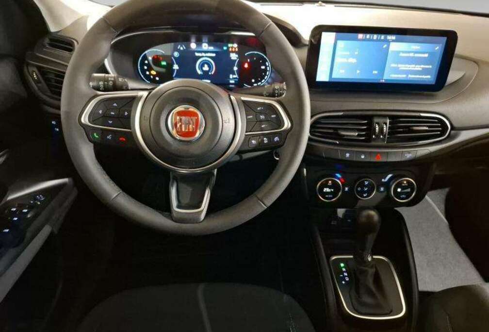 Fiat 1.5 HYBRID CROSS