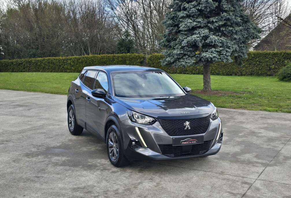 Peugeot 1.2i Essence ** Caméra 360- CarPlay ** GAR 12M