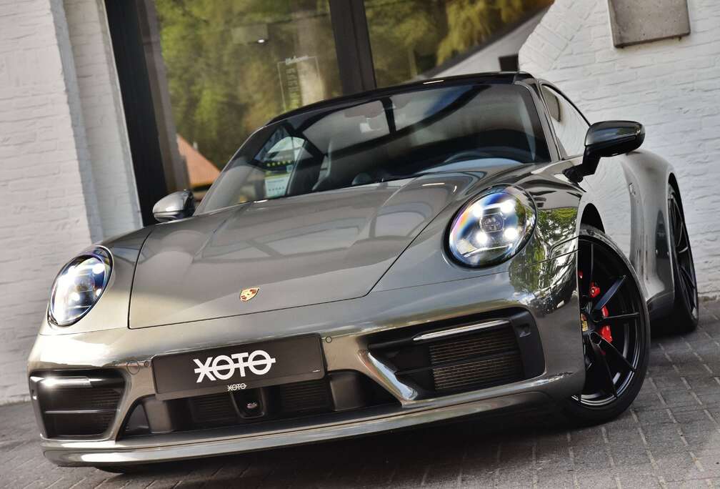 Porsche 992 CARRERA 4S PDK SPORT DESIGN *** PORSCHE HISTORY ***