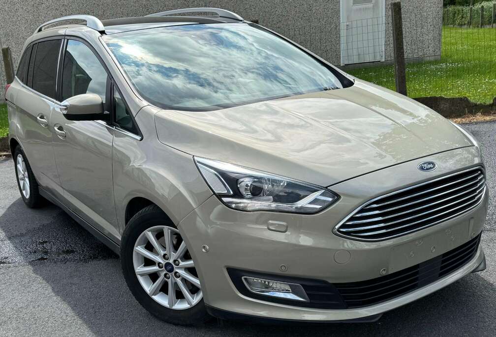 Ford Grand C-Max 1.5 TDCi Titanium * Full Opties * 1 Jaar Garantie *