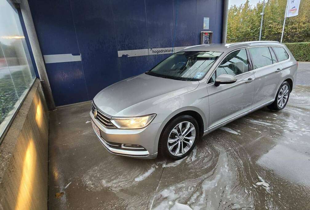 Volkswagen Passat 1.6 CR TDi