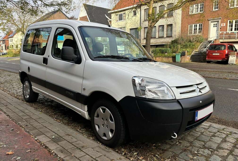 Citroen 1.4i 1ste eig gekeurd / CT OK