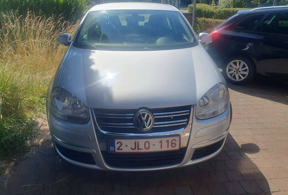 Volkswagen Jetta 1.6i FSI Comfortline