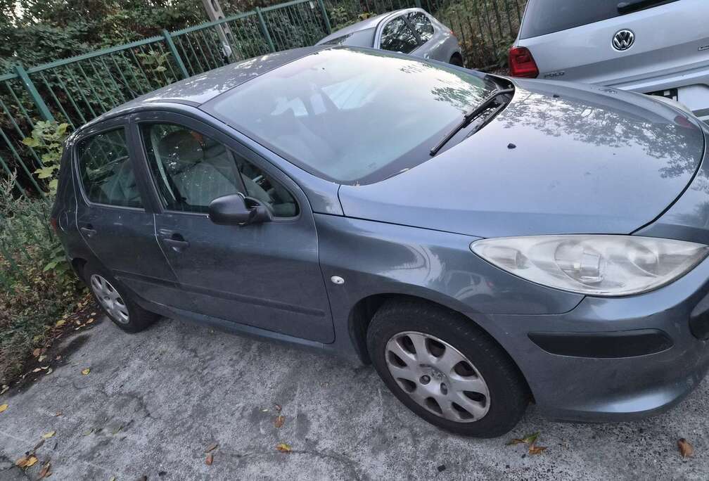 Peugeot 1.4i Confort
