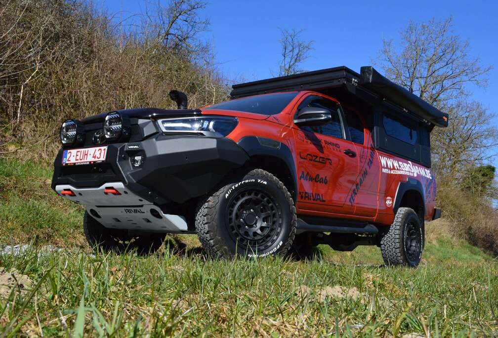 Toyota Hilux 2.8 D-4D 4WD Invincible