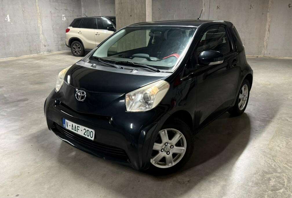 Toyota TOYOTA IQ 1.0 ESSENCE / ULTRA ECONOMIQUE