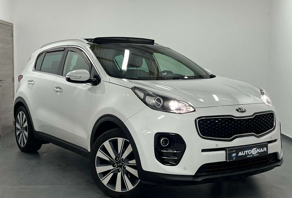 Kia 1.7 CRDi - Navi - CarPlay - Toit pano - Carnet