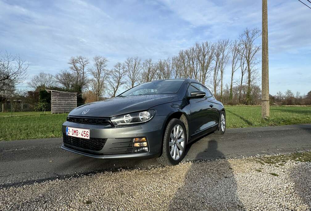 Volkswagen 2.0 TDI (Blue Motion Technologie)