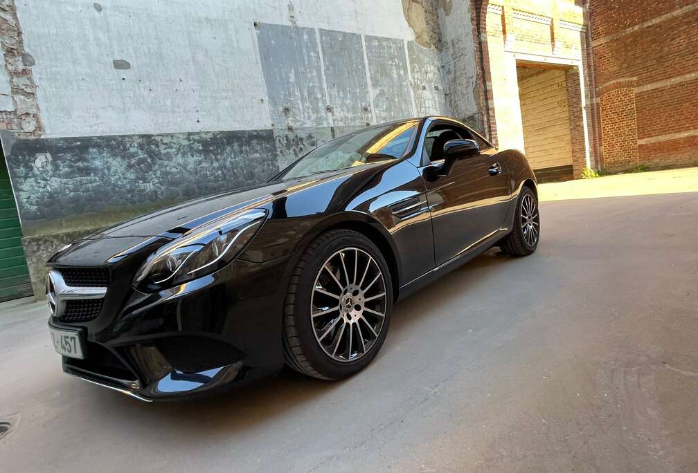 Mercedes-Benz SLC 200