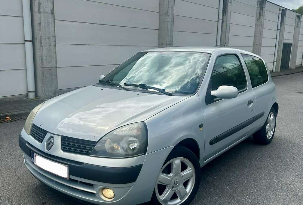 Renault 1.2 essence * Prête à immatriculer *