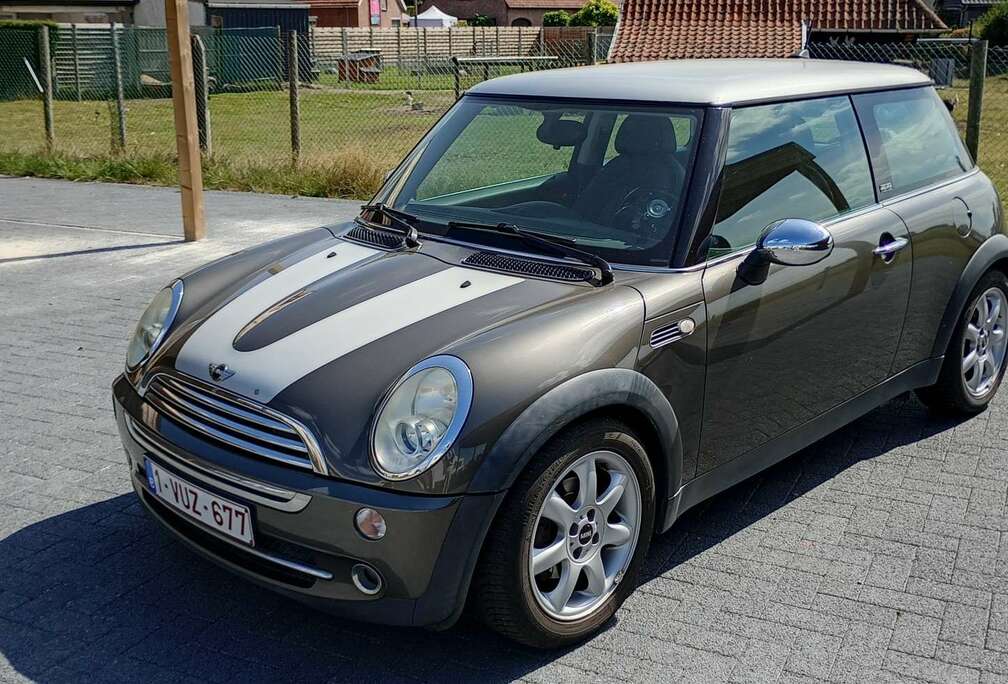 MINI 1.6i 16v Park Lane