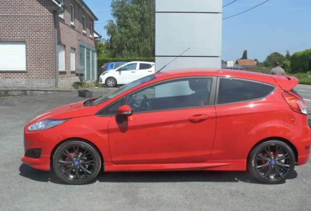 Ford 1.0 EcoBoost Red Edition S/S