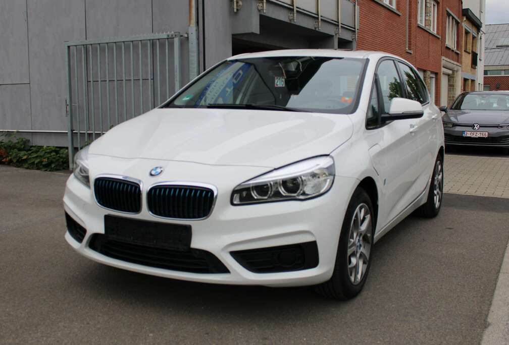 BMW Active Tourer PHEV 225XE+4X4+CAMERA+TOIT PANO