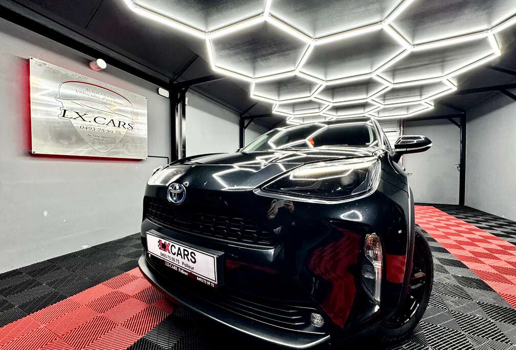Toyota Yaris Cross *Hybrid 1.5i * Sport* E-CVT*ETAT NEUF