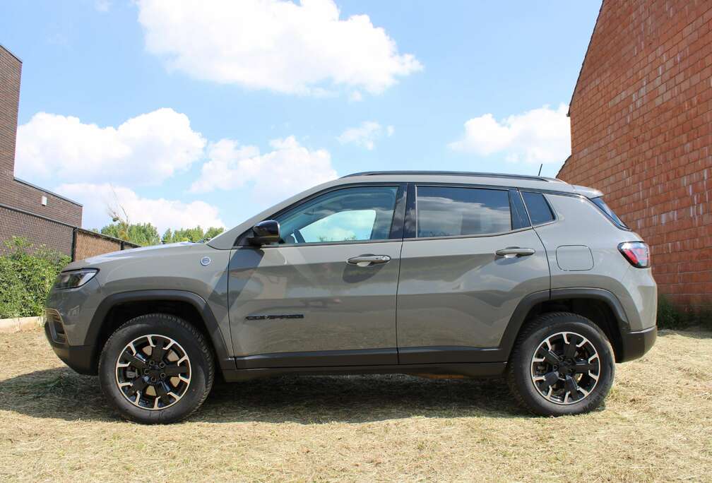Jeep Compass PHEV 1.3 Turbo eAWD Trailhawk (EU6.4)