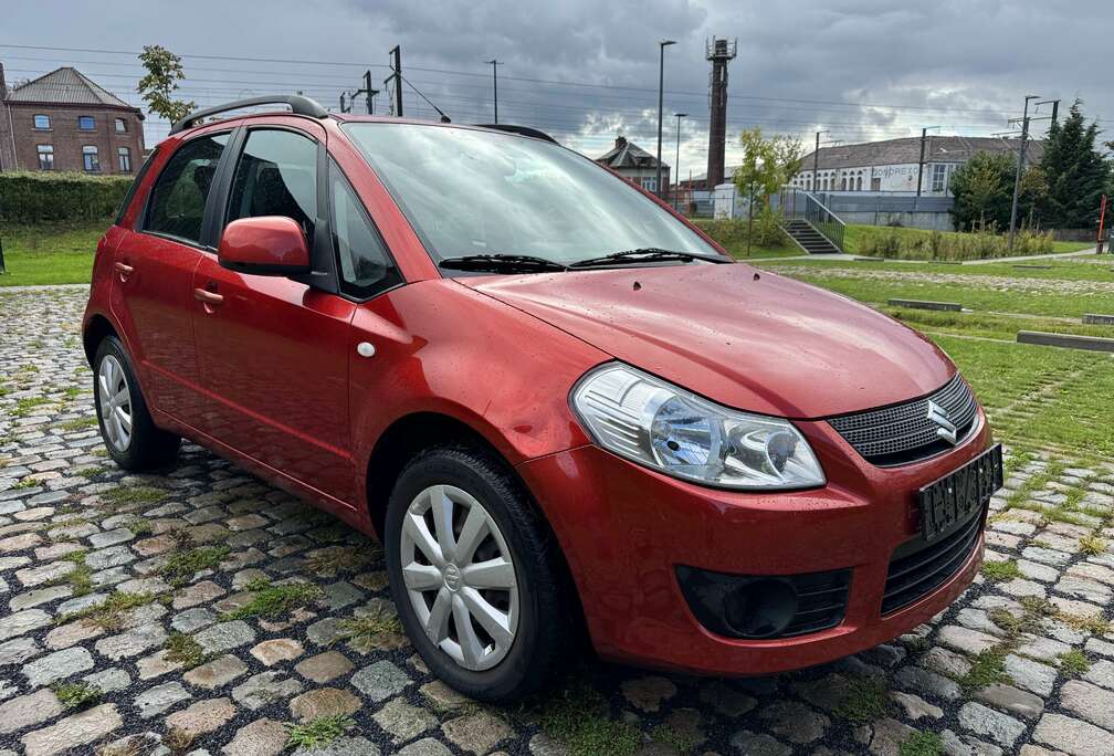 Suzuki 1.5i 1r Main 102.000 Km Carnet Airco