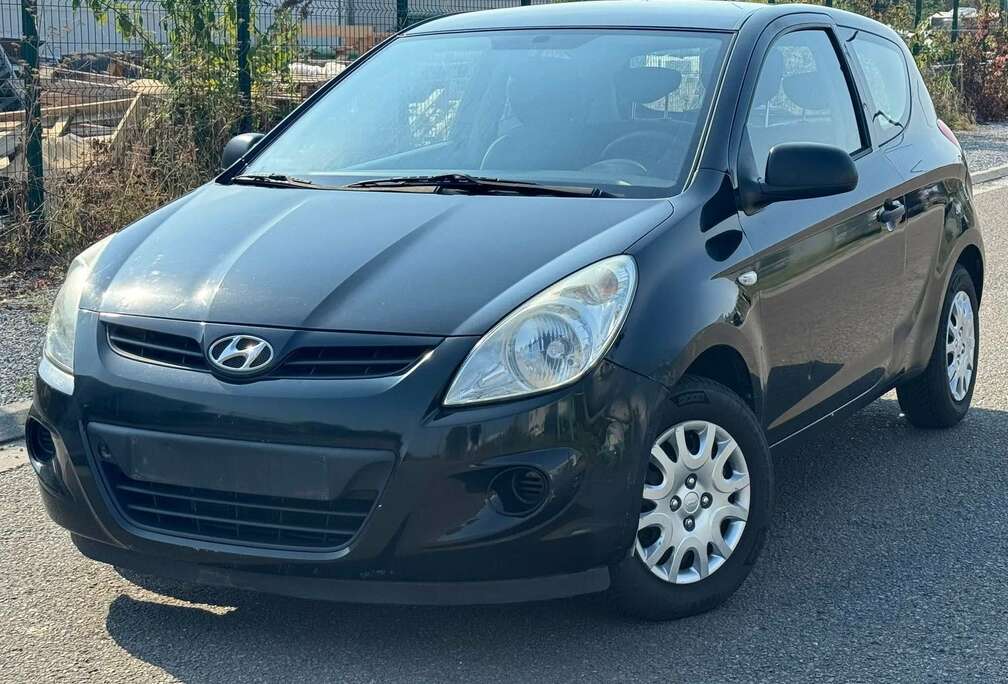 Hyundai 1.2i Faible Km Petit Prix Ct ok  A voir