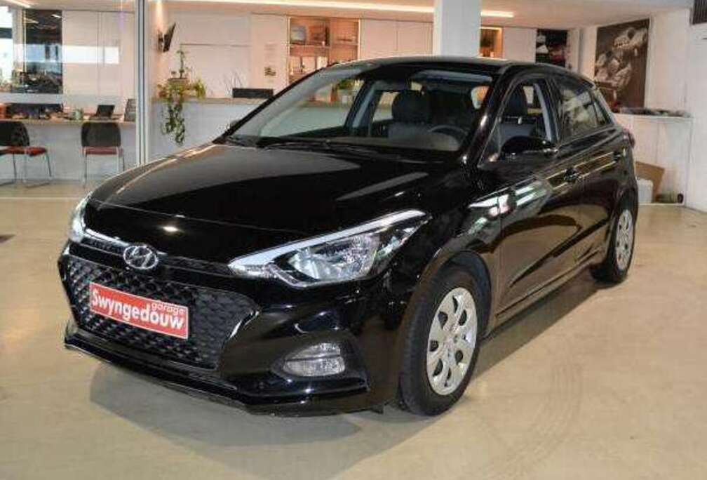 Hyundai VERKOCHT/VENDU/SOLD i20 1.2i active,airco,weinig km,garantie